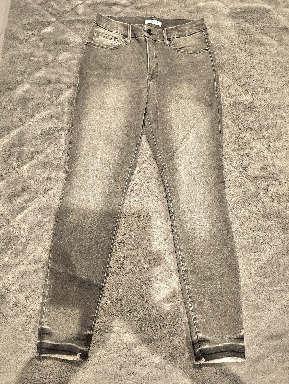 EUC - Good American - Faded Gray Denim